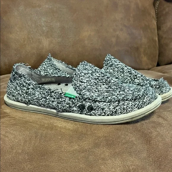 Sanuk Gray & White Knit Slip-On Shoes - Picture 1 of 4
